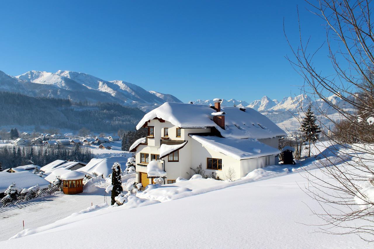 Haus Loeger Apartments Pyhrn Priel Виндишгарстен Экстерьер фото
